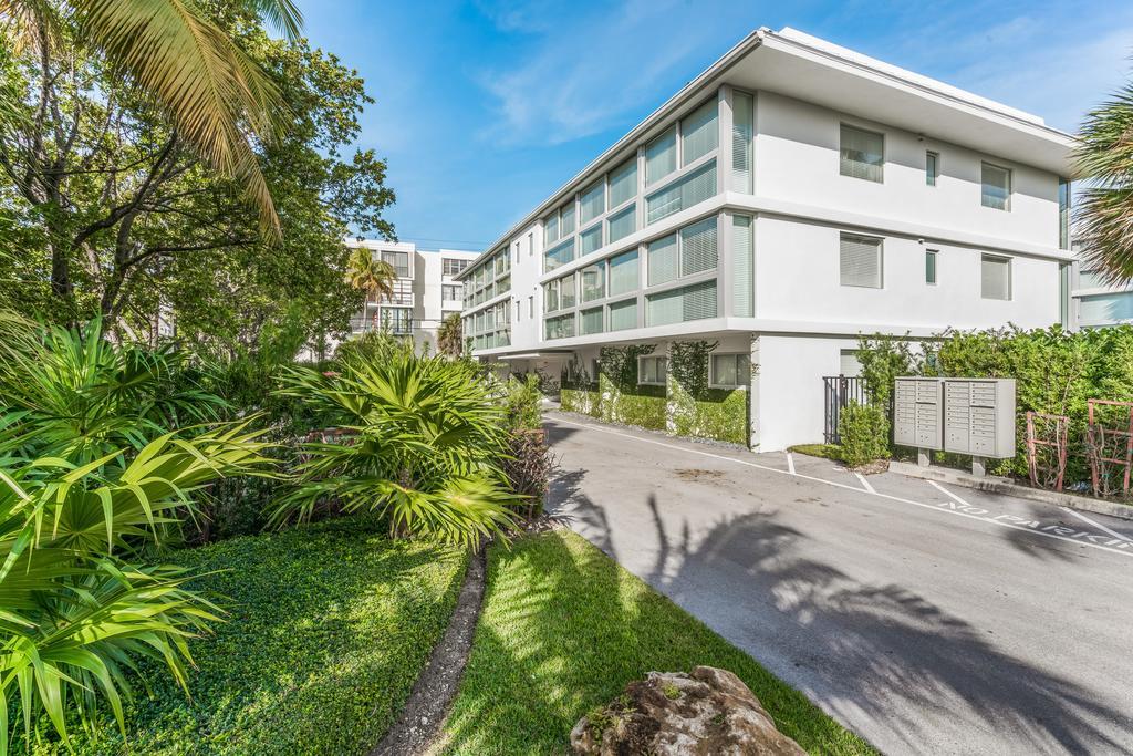 Beach Haus Key Biscayne Contemporary Apartments Экстерьер фото
